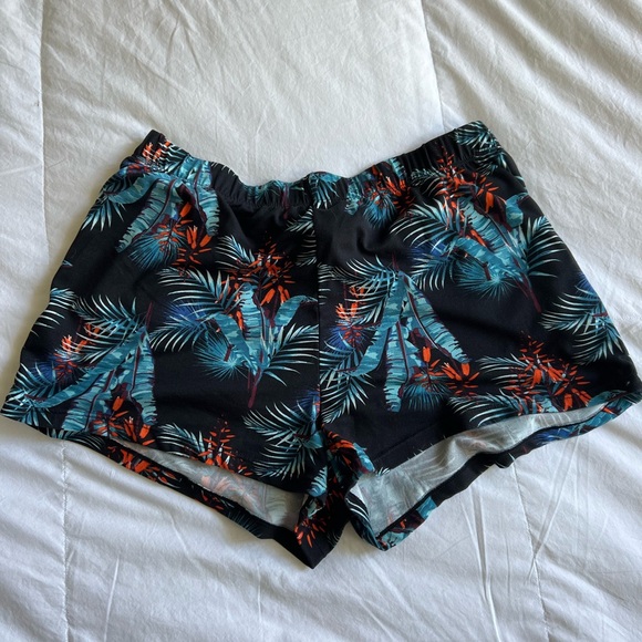 Hawaiian Print Sleep Set - Picture 2 of 6